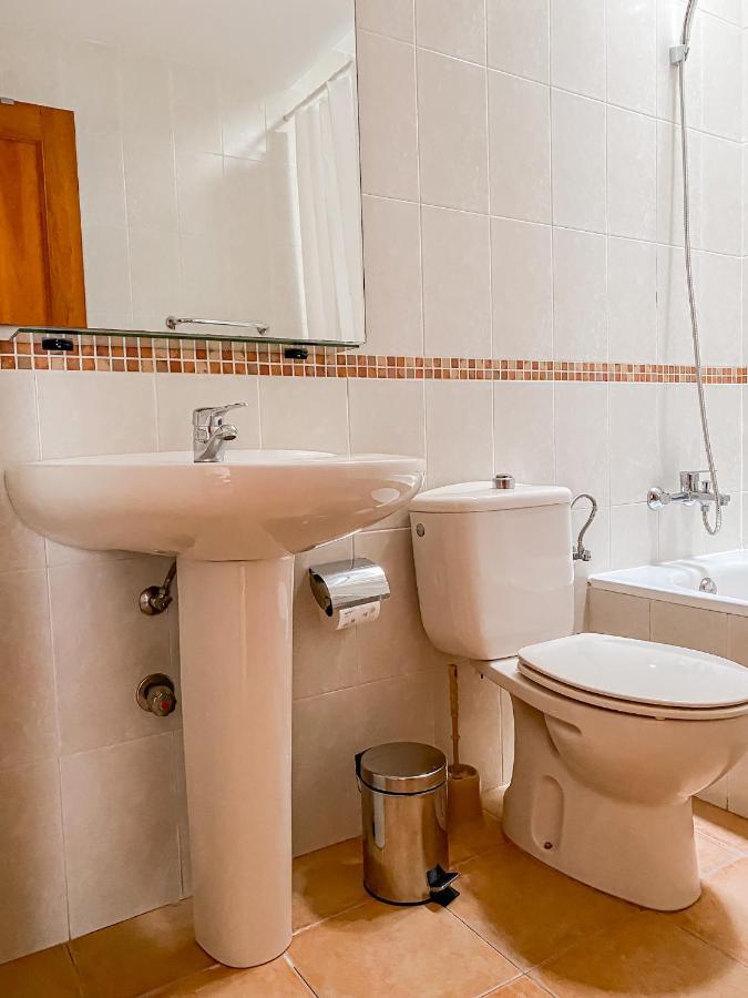Апартаменты Habitacion Privada + Bano Privado En La Vivienda Коральео Экстерьер фото
